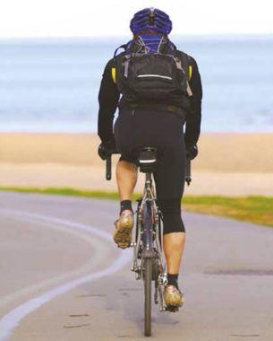 Cycliste de dos